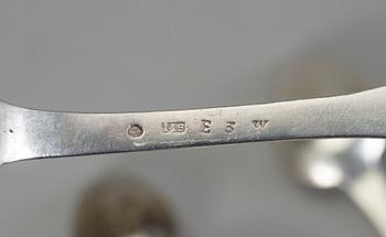 SKEDAR, 8st, silver, bla Johan Lindbom, Visby, 1796. Vikt ca 340g.