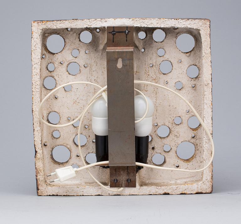 BORDS/VÄGGLAMPA, keramik,1960-70-tal.
