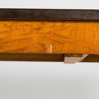 A 1920s/30s century dining table and set of 6 + 2 chairs.