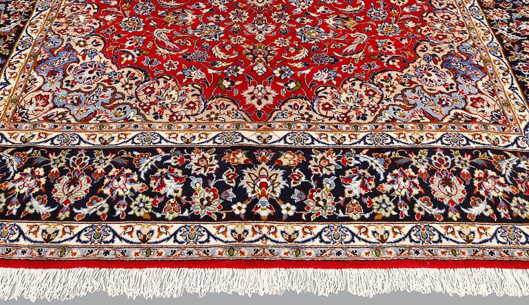 A carpet, Figural Najafabad, ca 510 x 307 cm.