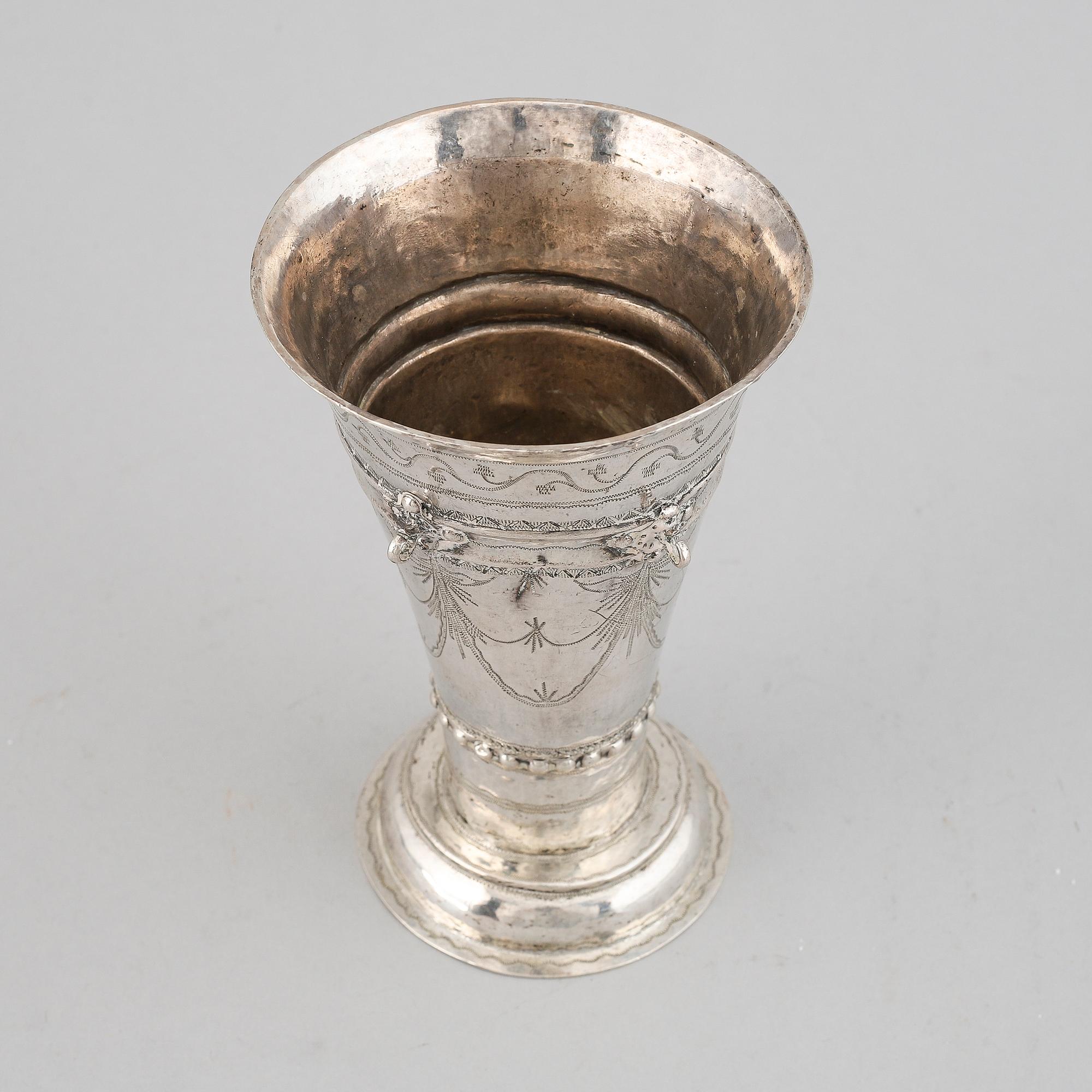 A Norwegian 19th century silver beaker, mark possibly of Christopher Desingthun, Bergen 1842.