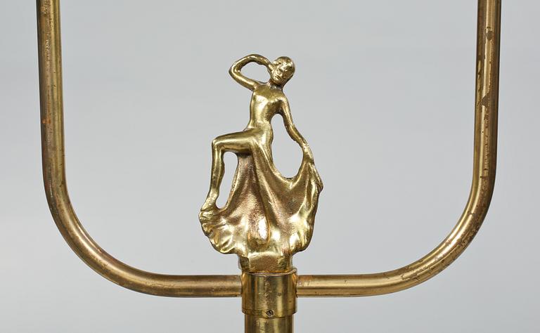 GOLVLAMPA, omkring 1900-talets mitt.