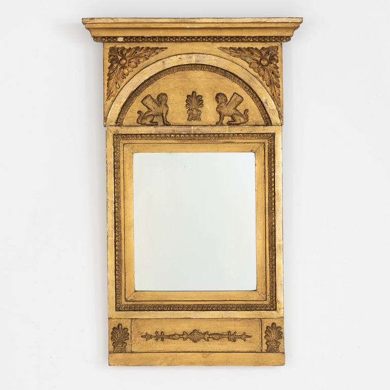 A late Gustavian mirror, beginning of the 20th century.
