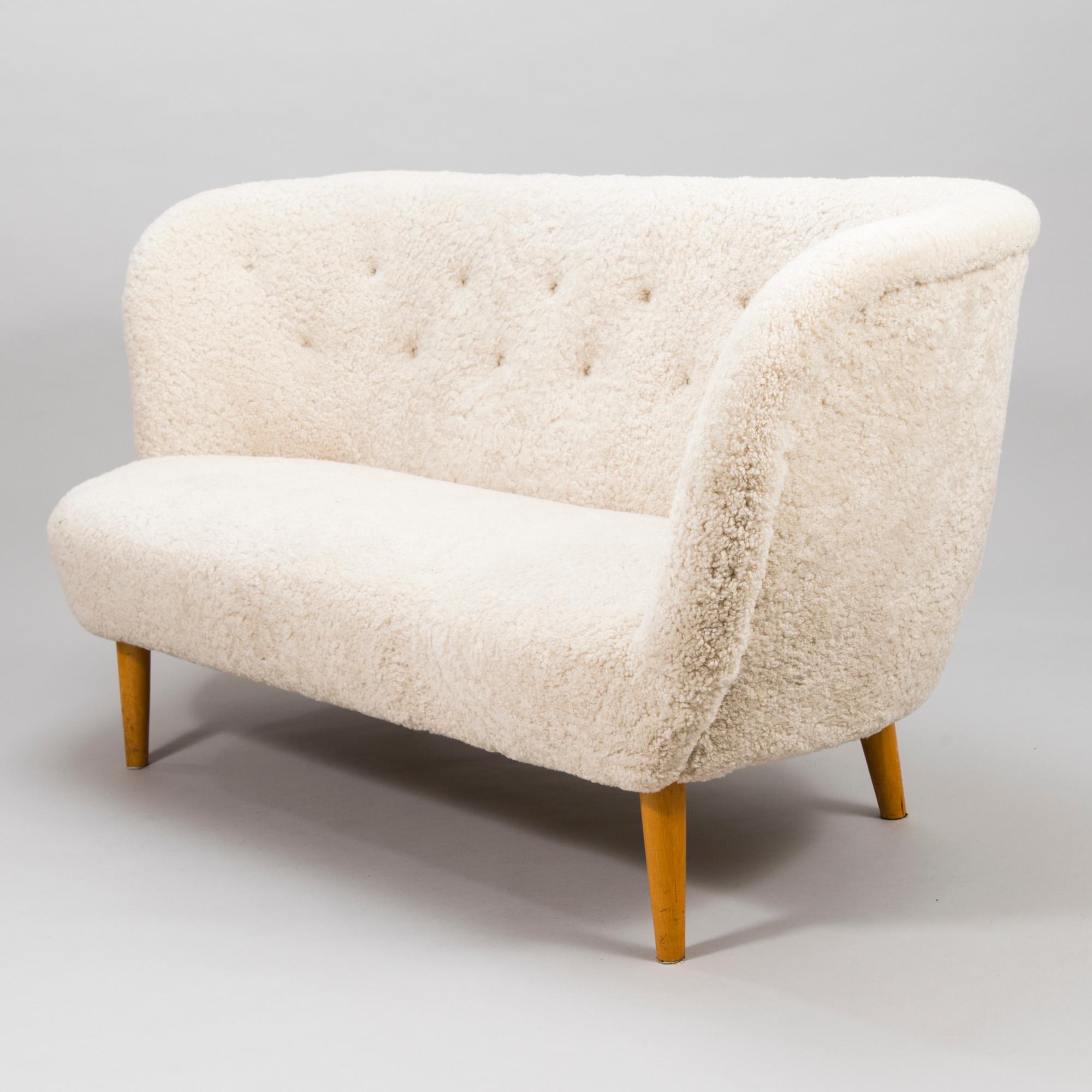 MAIJA-LIISA KOMULAINEN, a 1950's sofa for Oy Uusi Koti- Nya Hemmet Ab.