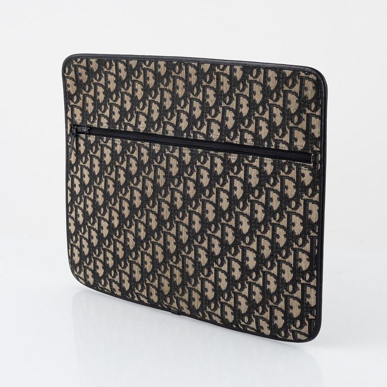 Christian Dior, clutch.