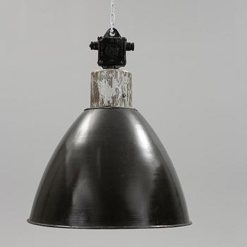 INDUSTRILAMPA, 1900-tal.