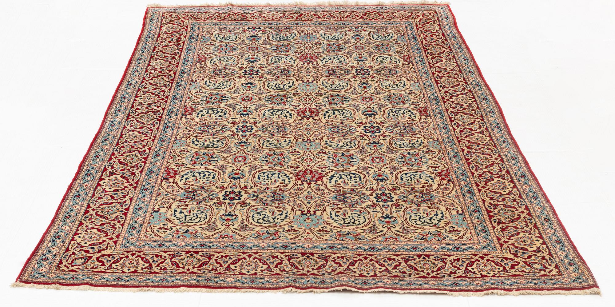 A rug, semi-antique, Nain Tuteshk, ca 241 x 149,5 cm.