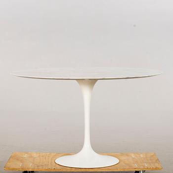 EERO SAARINEN, matbord "Tulip", Knoll international, märkt.