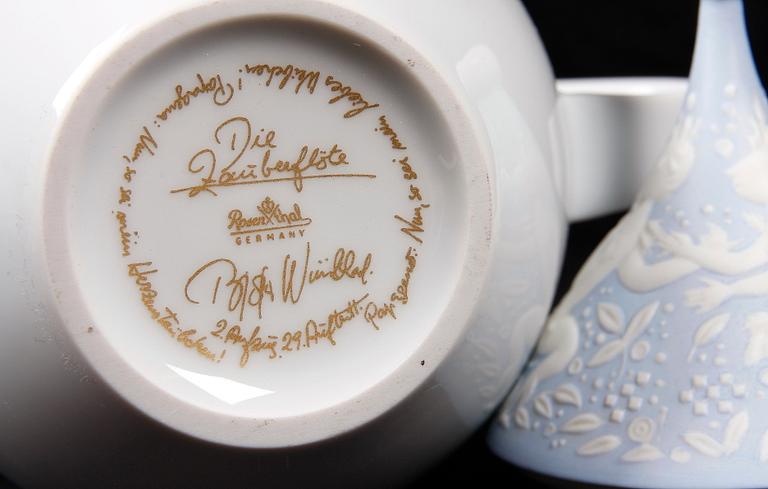 KAFFEKANNOR, 2st porslin. Björn Wiinblad, Rosenthal.