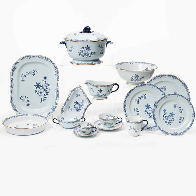 A 91 piece "East India" dining service, Rörstrand.