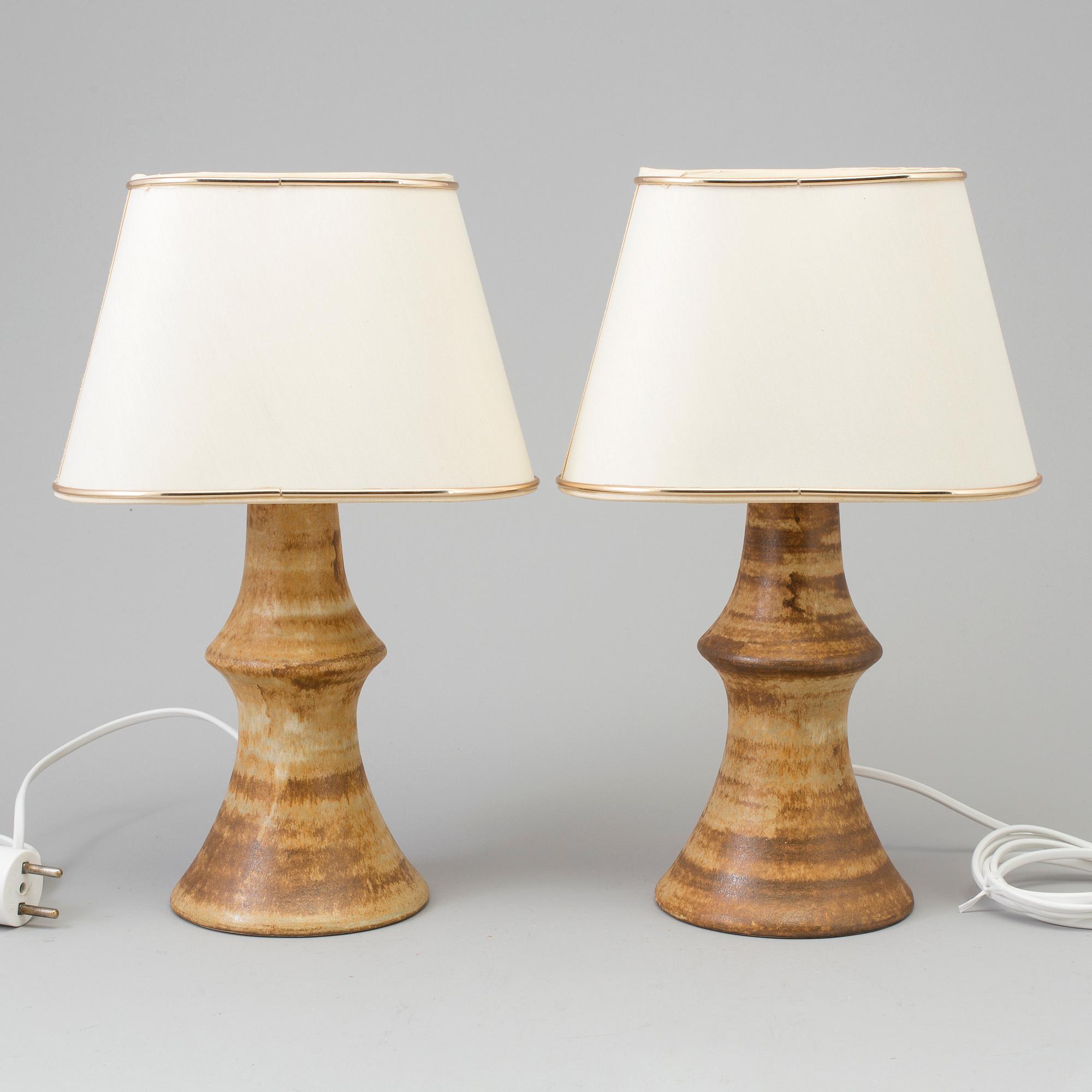 BRUNO KARLSSON, a pair of stoneware table lights from EGO stengods ateljé, 1960-tal.