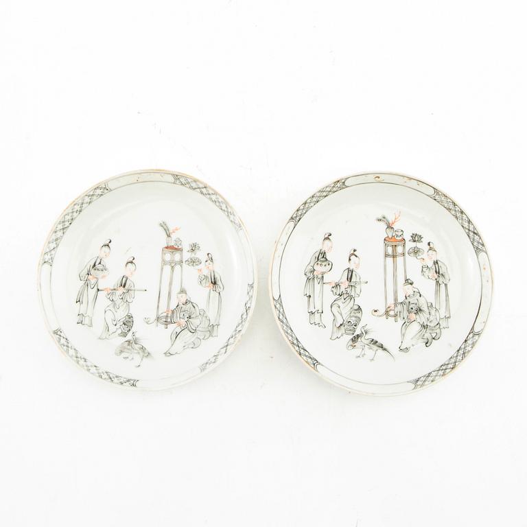 Copper with saucer, a pair of porcelain, 18th century.