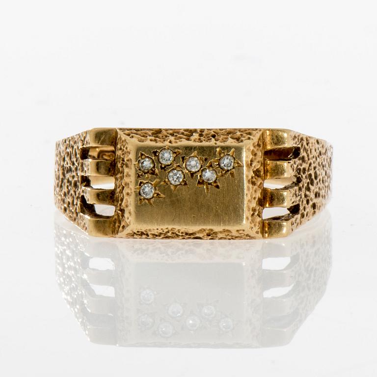 RING, 14K guld, briljantslipade diamanter. Vikt ca 5,0 g.