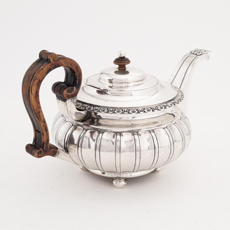 A Swedish silver teapot, mark of Gustaf Möllenborg, Stockholm 1835.