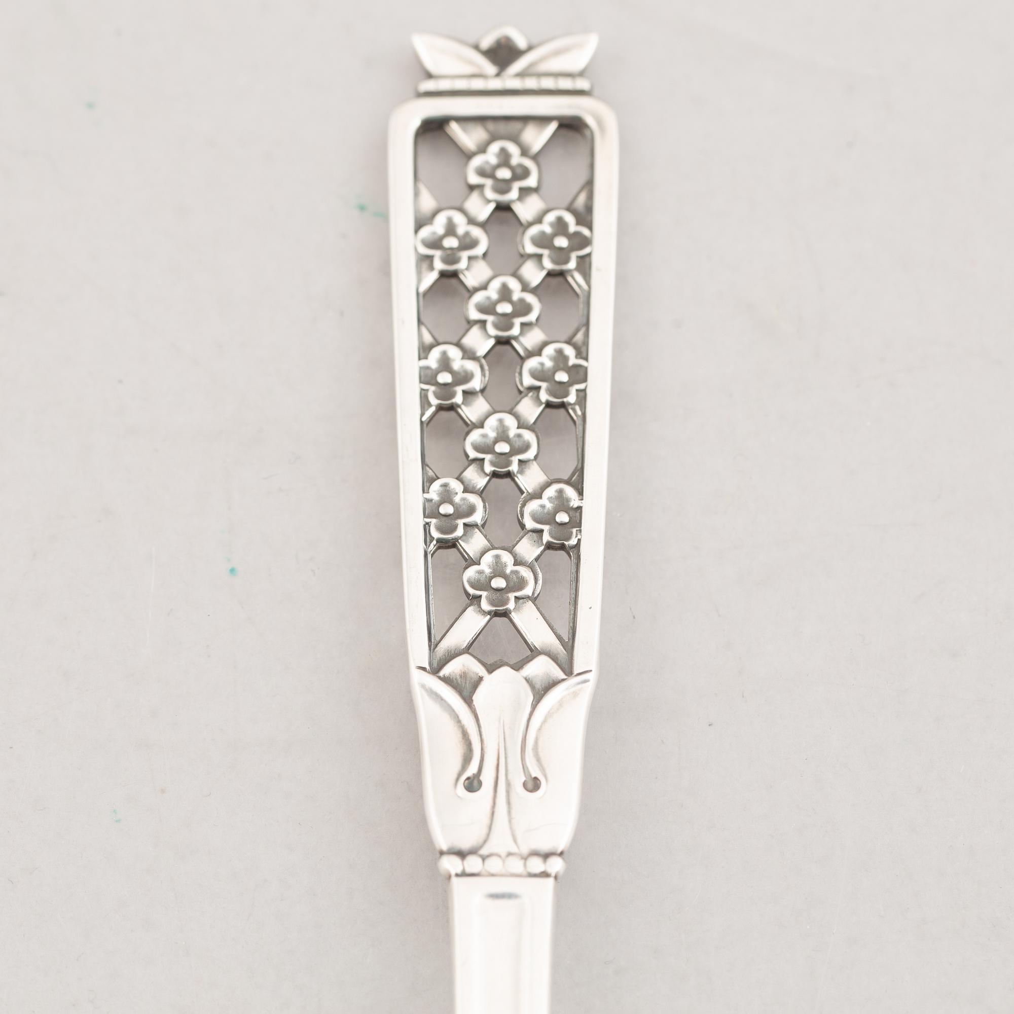 A Pair of Silver Servers, model Prinsess, Cesons Guldvaru AB, Gothenburg 1965-1987.
