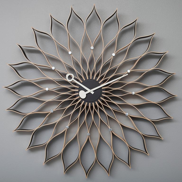 SEINÄKELLO, "Sunflower Clock" Vaneri. Georg Nelson USA 1908-86. Vitra Design Museum GmbH Saksa 2000 l.