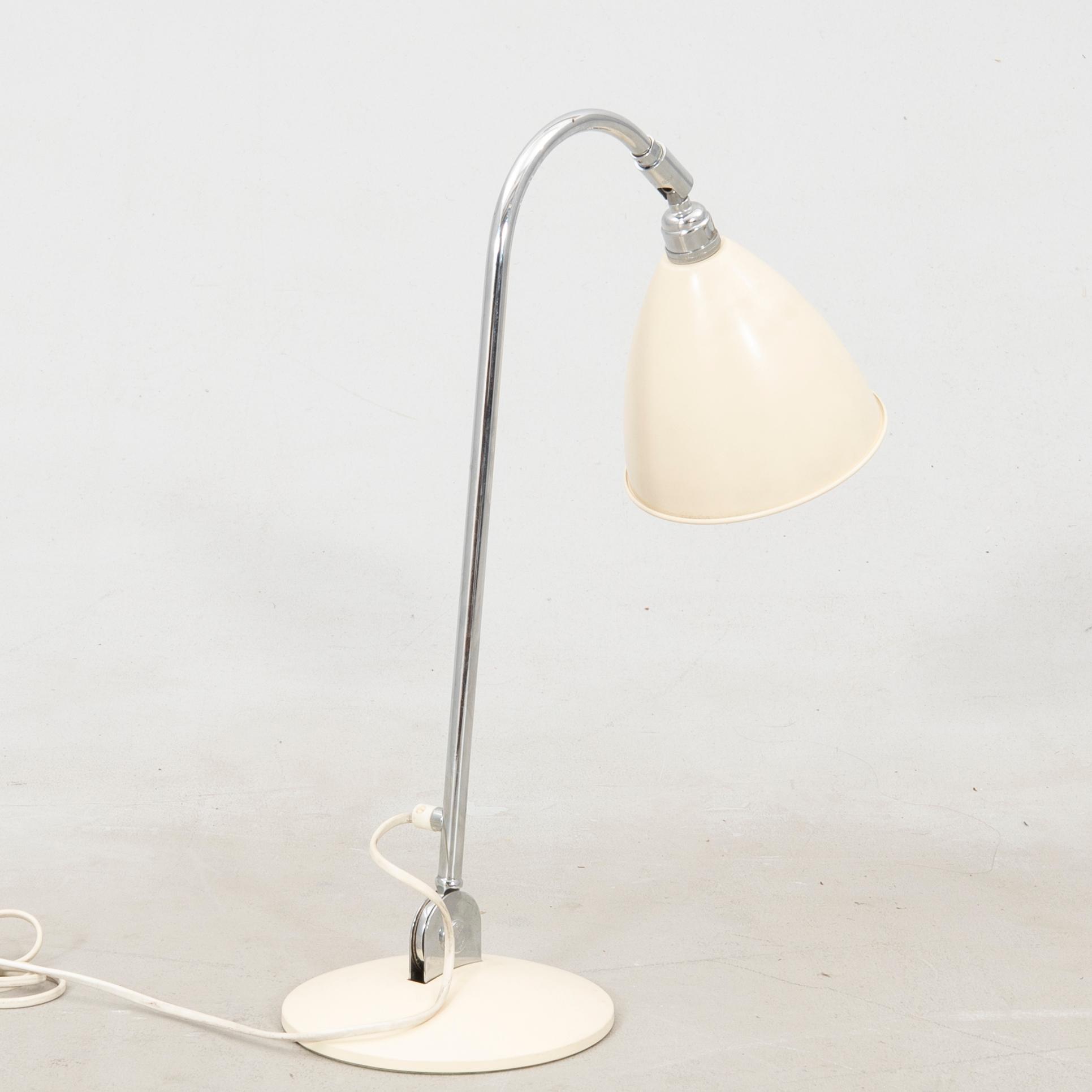 Robert Dudley bordslampa "Bestlite" för Gubi sent 1900-tal.