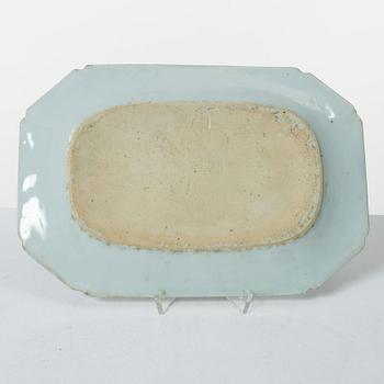 A set of fourteen Chinese porcelain pieces, Qing dynasty, 18th-19th Century.