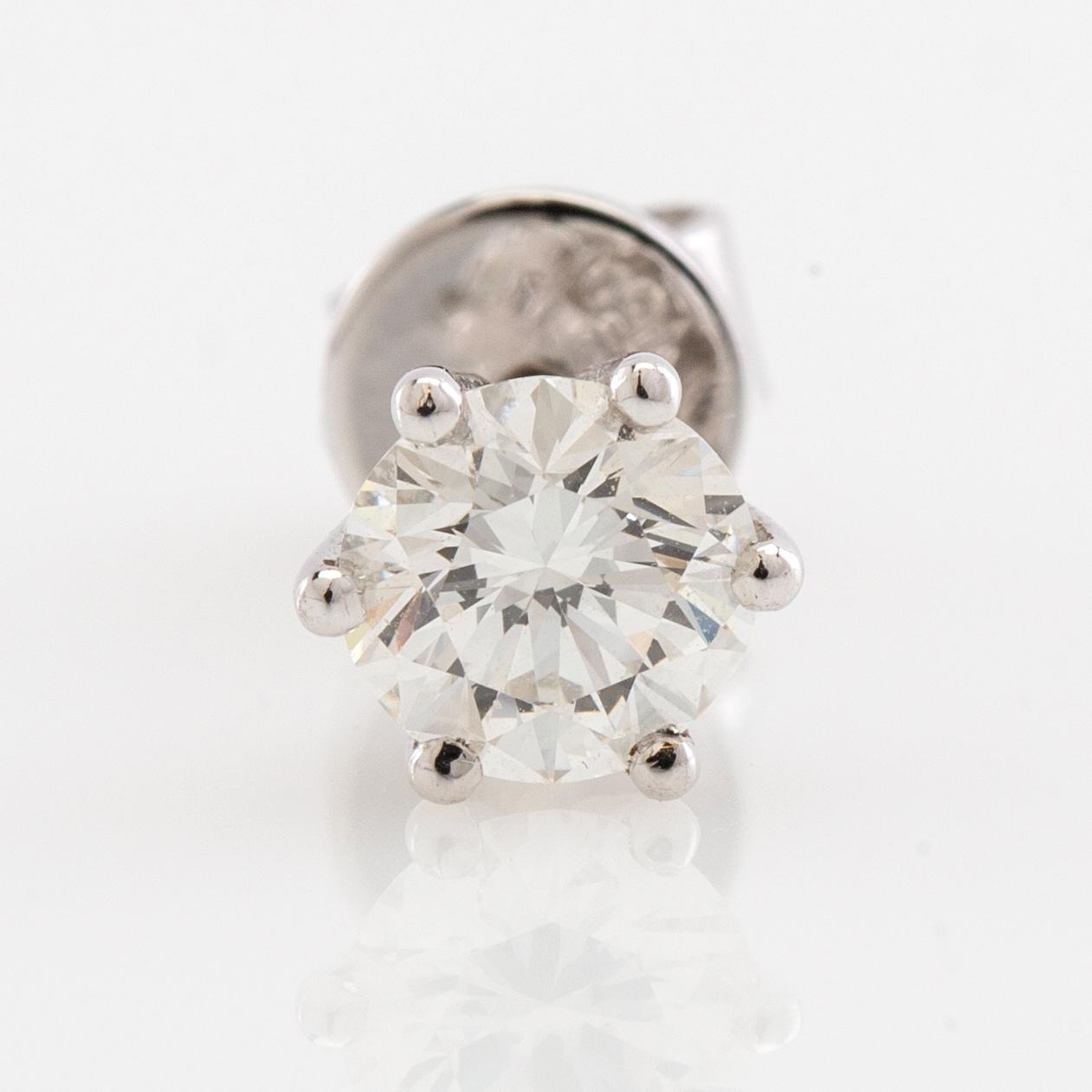 Earrings, a pair, 18K white gold with brilliant-cut diamonds.