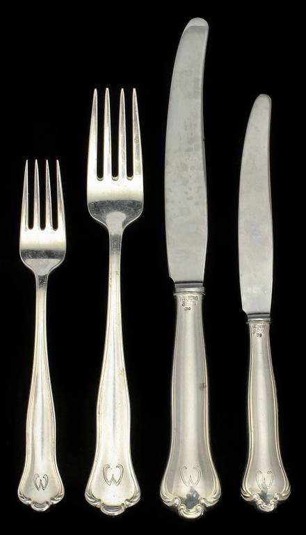 BESTICKSERVISDELAR, 38 st, silver, C G Hallberg, Stockholm, omkring 1900-talets mitt. Vikt 1 895 g.