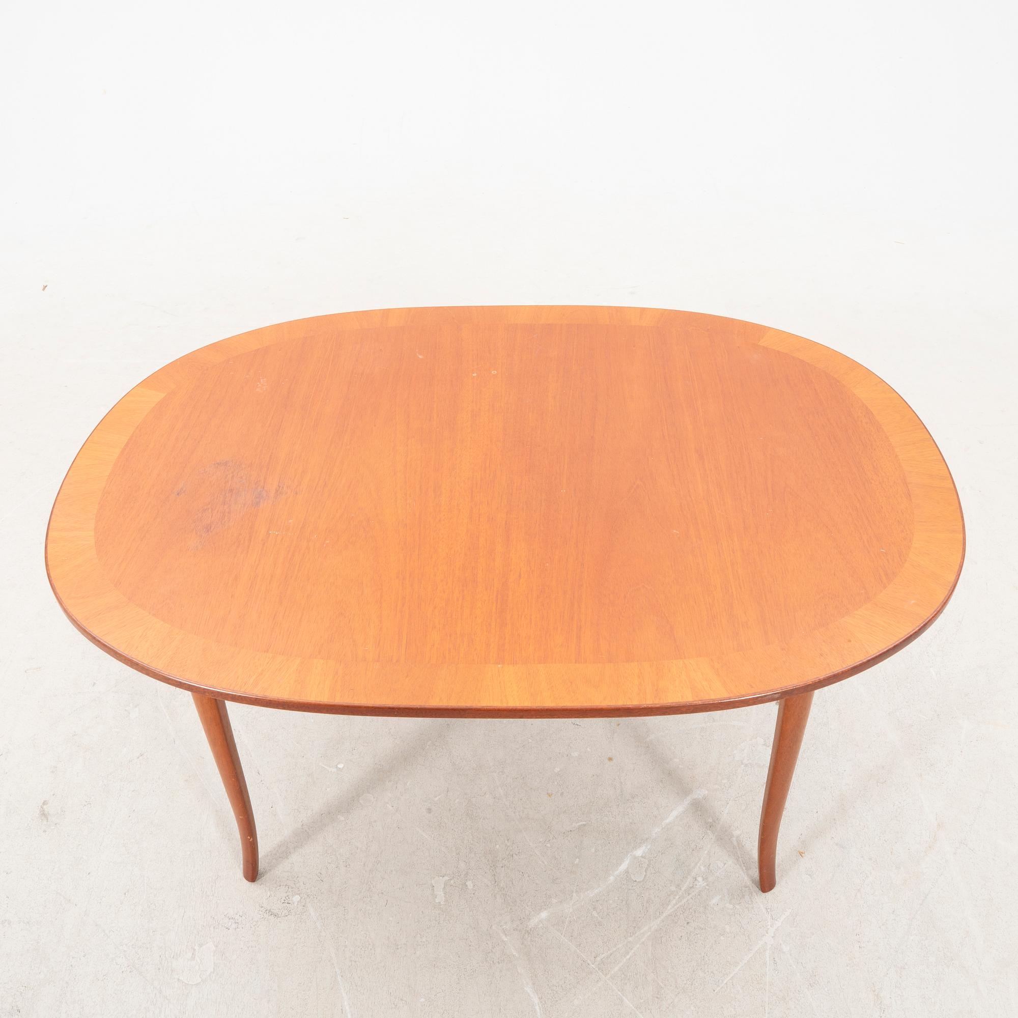 Carl Malmsten, soffbord 2 st "Ovalen" Carl löfving & söner Tibro 1900-talets senare del.