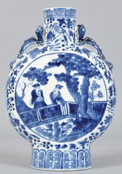 PILGRIMSKRUS, porslin, Kina, 1800-tal.