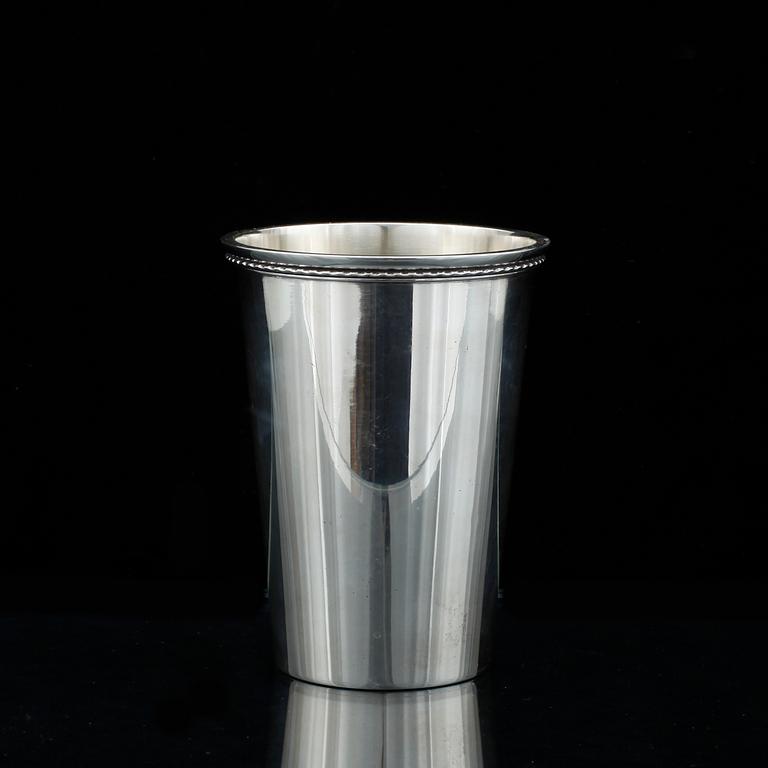 BÄGARE, silver, Sven Arne Gillgren, GAB, Stockholm 1965. Vikt ca 260 gram.