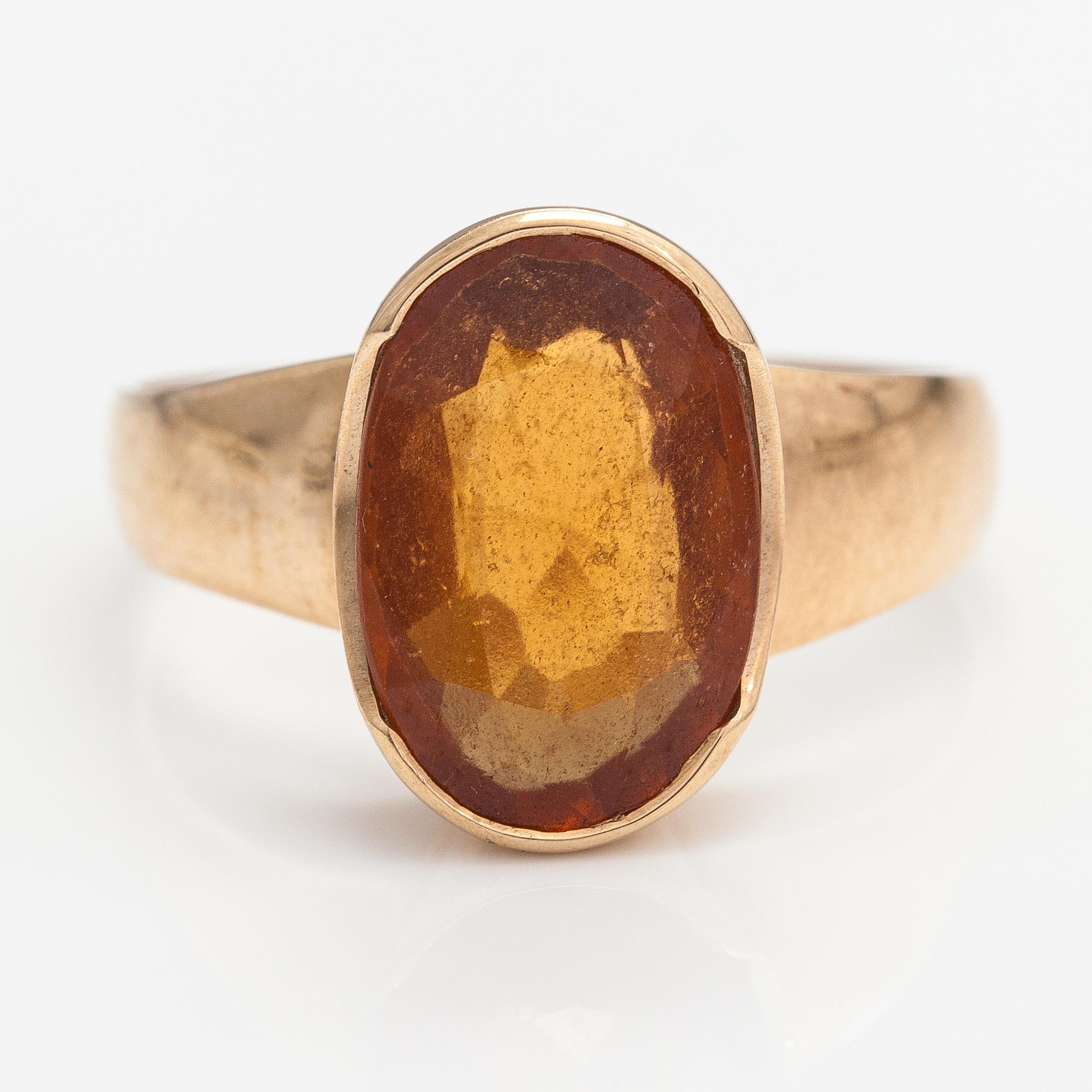 Sormus, 14K kultaa, hessoniittigranaatti.