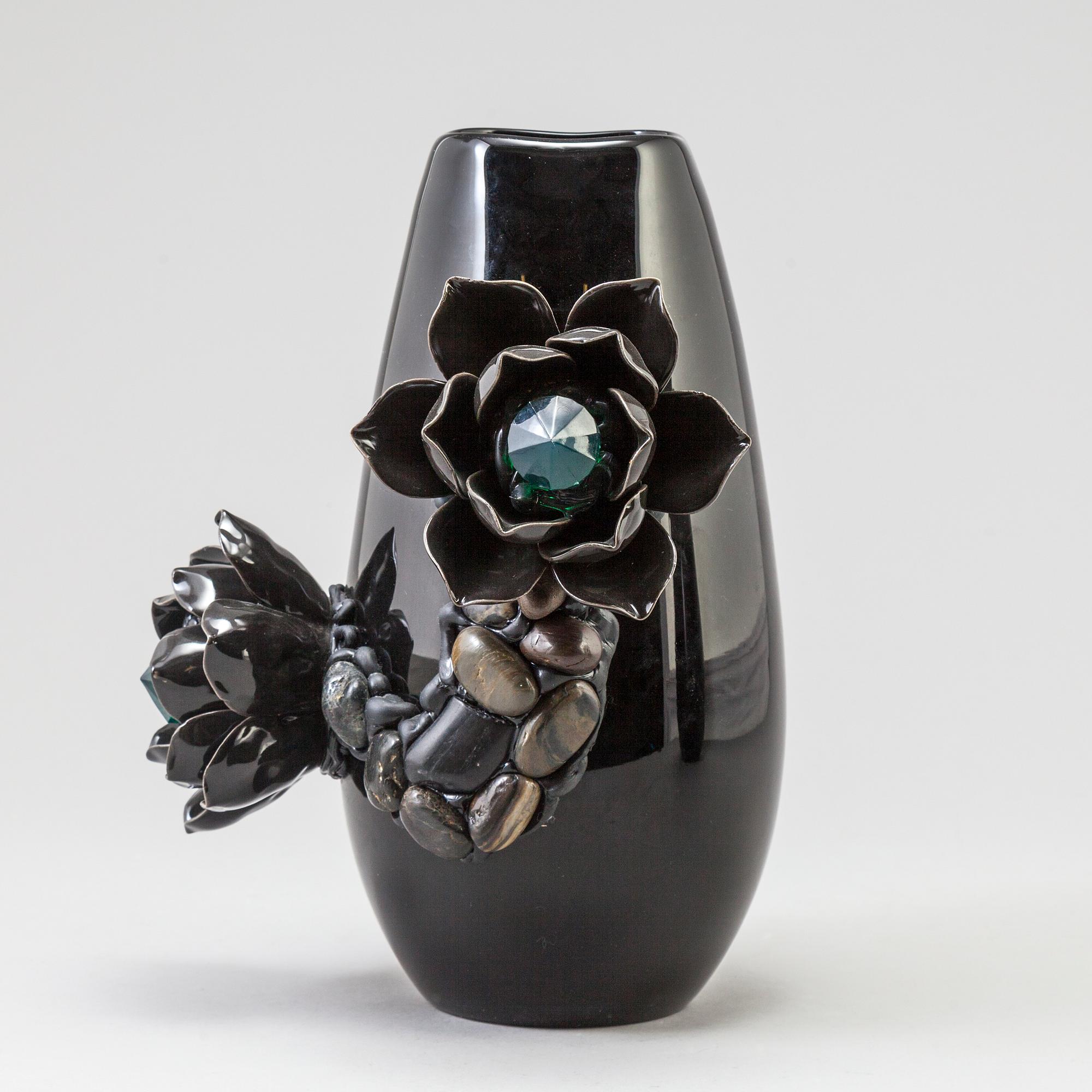 ZANDRA AHL, vase in mixed media, signed with label.