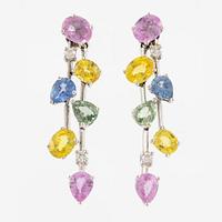 Earrings in 18K white gold set with drop-cut and oval-cut sapphires of various colours and brilliant-cut diamonds.