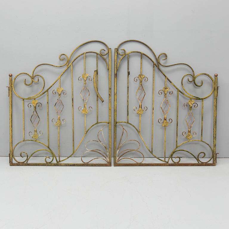 SMIDESGALLER, troligen till balkong eller terrass, 8 delar, omkring 1900.