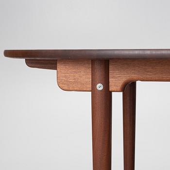 Hans J. Wegner, matbord, modell CH338, Carl Hansen, Danmark, omkring 2020.