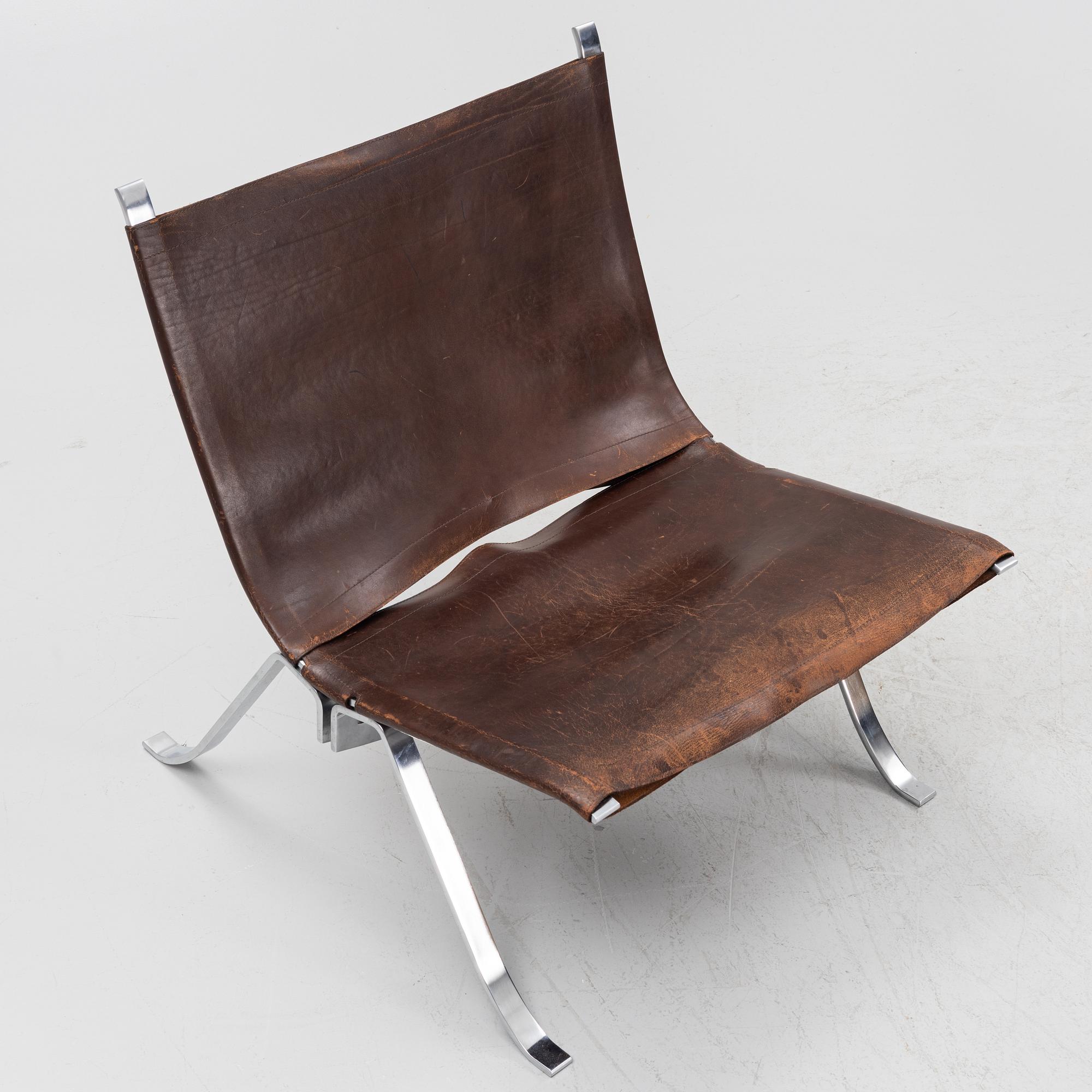 Preben Fabricius, a pair of Arnold Exclusiv easy chairs which belonged to the designer Anders Pehrson.