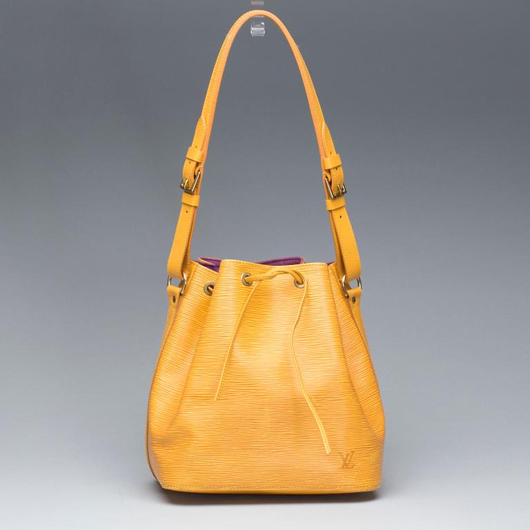 VÄSKA, "Petit Noé", Louis Vuitton.