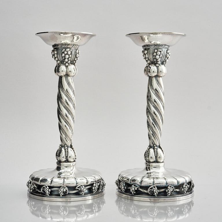 Georg Jensen, a pair of Danish sterling silver candlesticks, modell no 264, Copenhagen after 1945.