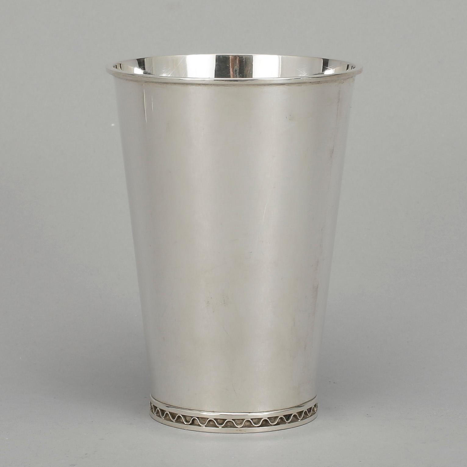 VAS, silver. CG Råström, Stockholm 1959. Design Eric Råström. Vikt ca 235 gram.