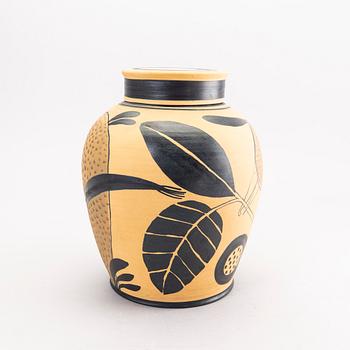 Herman Fogelin,  a signed urn.