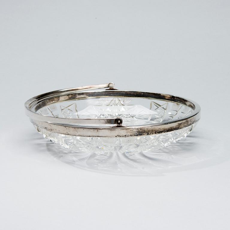 TARJOILUMALJA, hopeaa ja kristallia, Oskar Lindroos, Helsinki 1925.