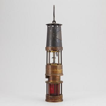 A miners lantern "Spiralarm", England, 20th Century.