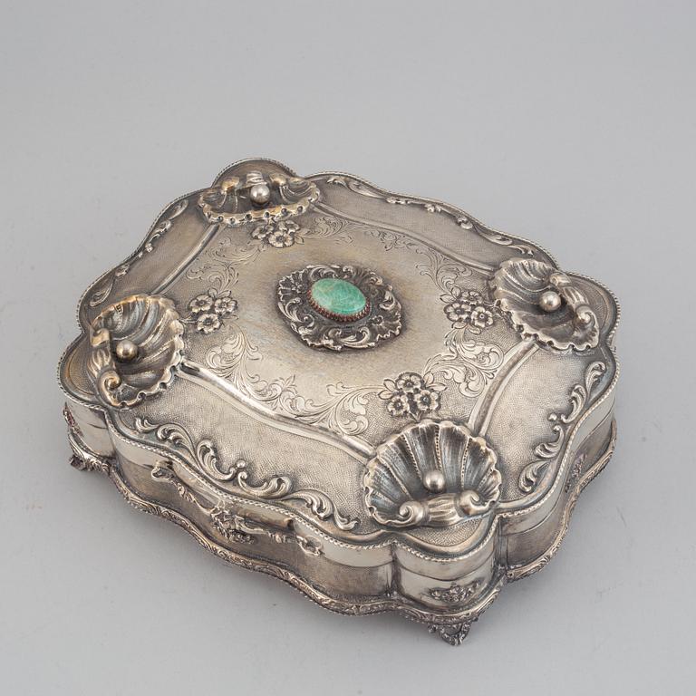 An Italian 20th century parcel-gilt silver 800 with jadeit Rococo style lidded box.