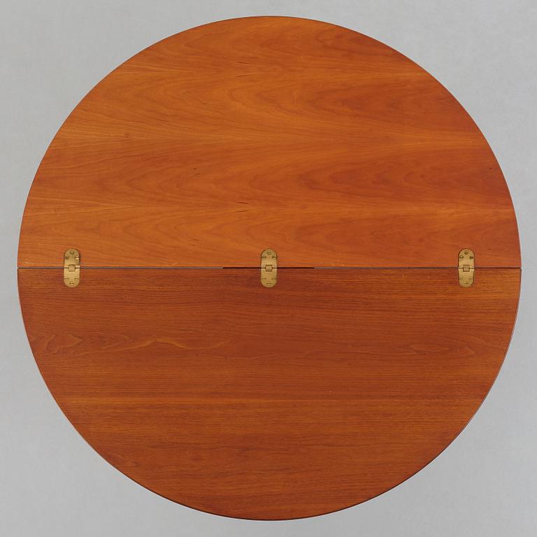 HANS J WEGNER, a model "2081" table for Fritz Hansen, Denmark 1969.