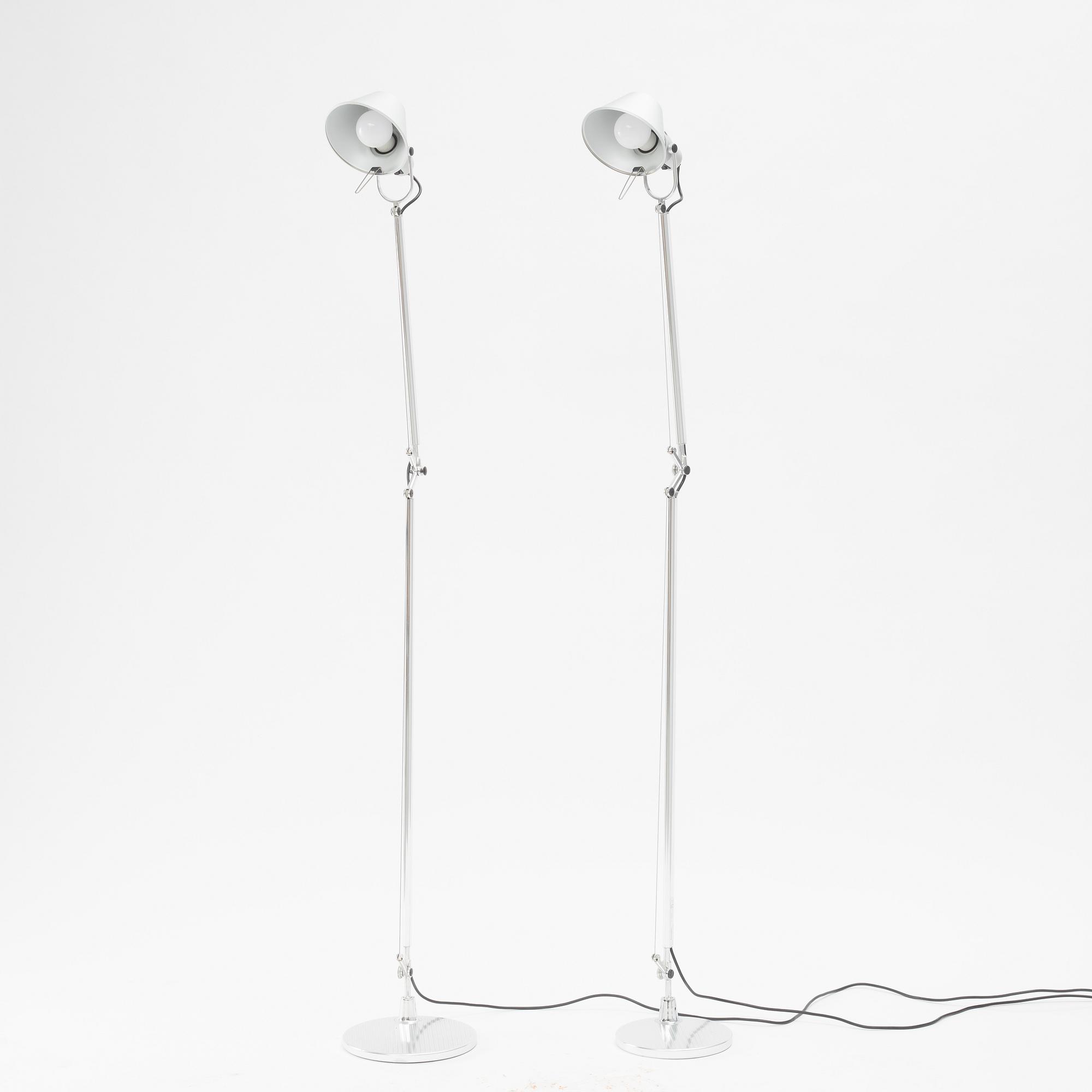 Michele De Lucchi & Giancarlo Fassina, golvlampor, ett par "Tolomeo", Artemide, Italien.