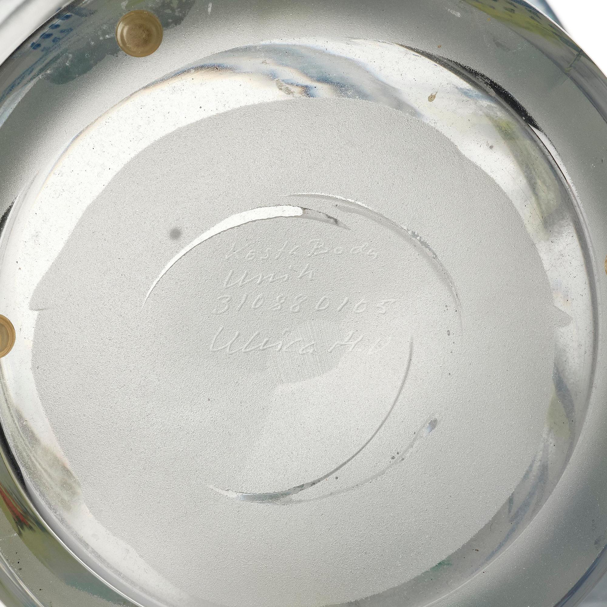 Ulrica Hydman-Vallien, a glass vase, Kosta Boda, Sweden 1988.