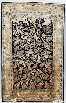 MATTA, old silke Ghom. Ca 214 x 134.