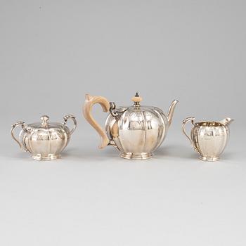 Crichton & Co Ltd, teservis, tre delar, silver, London 1925.