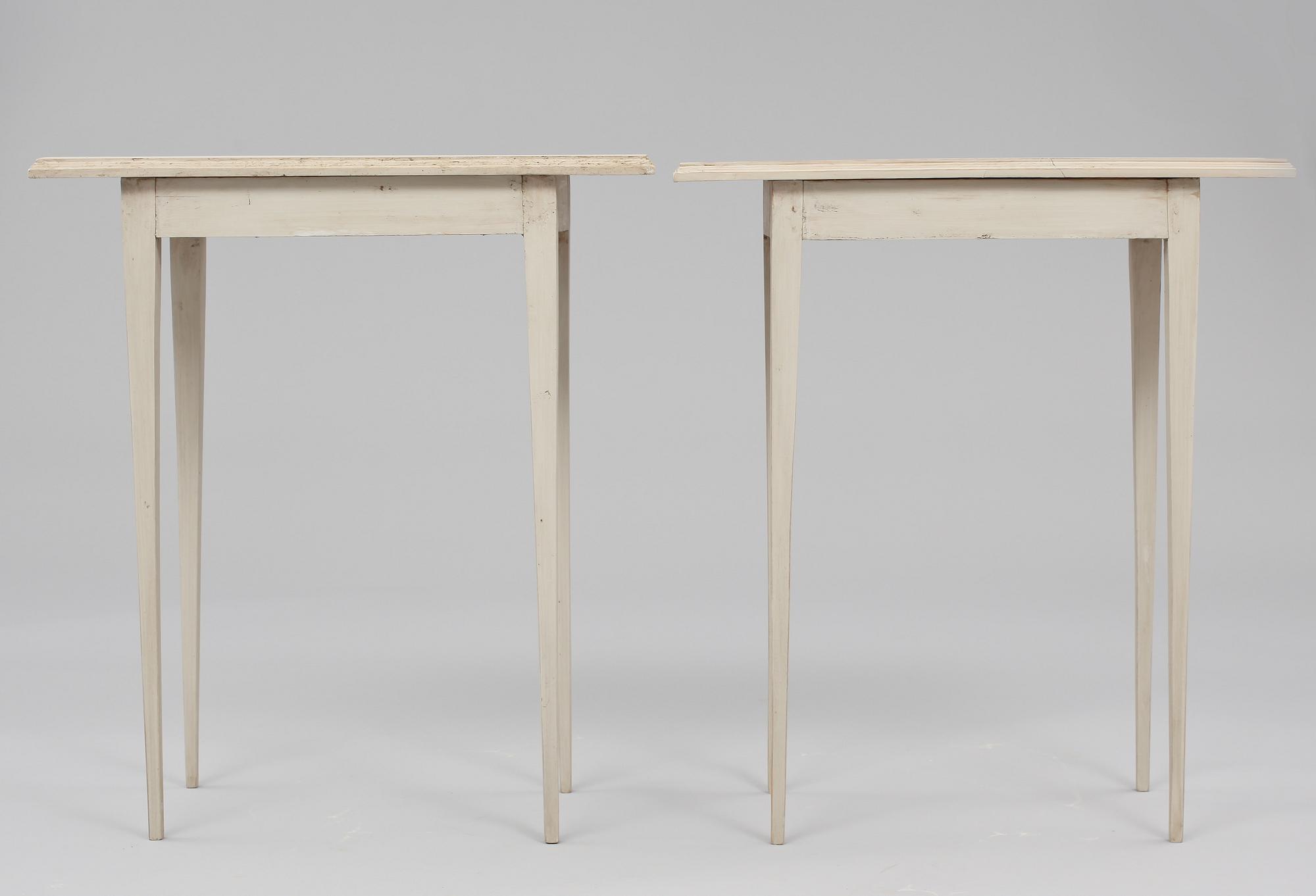 SIDOBORD, ett par, gustaviansk stil, 1800-tal.