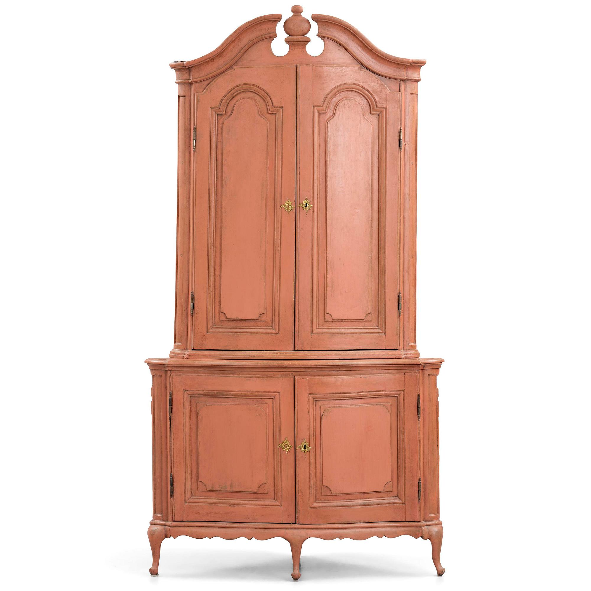 A rococo corner cabinet, later part 18th century.