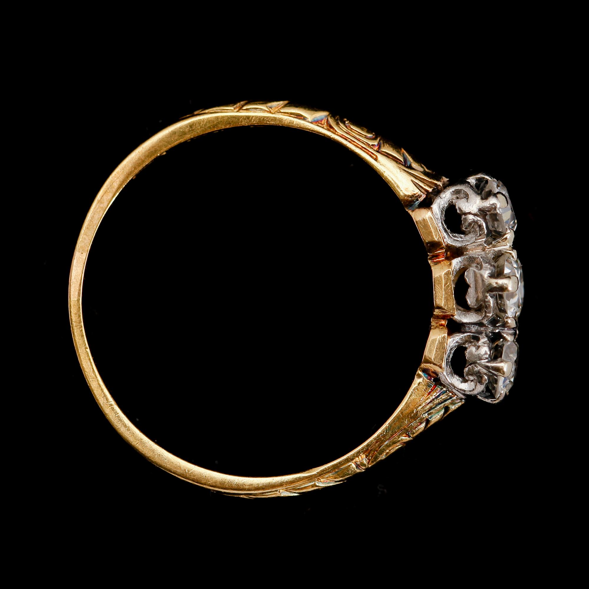 RING, 18 k guld, 3 diamanter tot ca 0.60 ct.