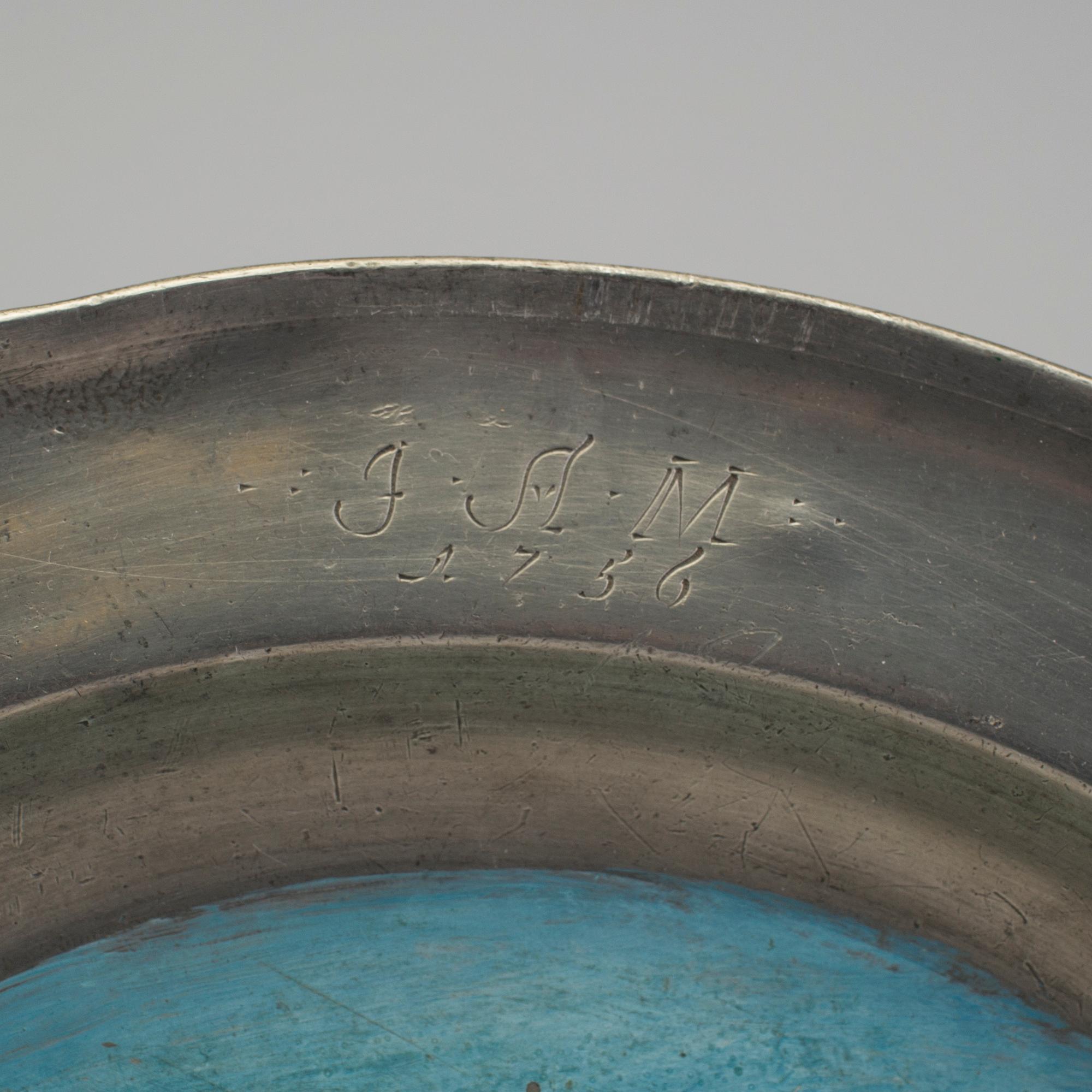 TENNFAT, 3 st. Otydliga stämplar, troligen Tyskland, 1700-tal/1800-talets början.