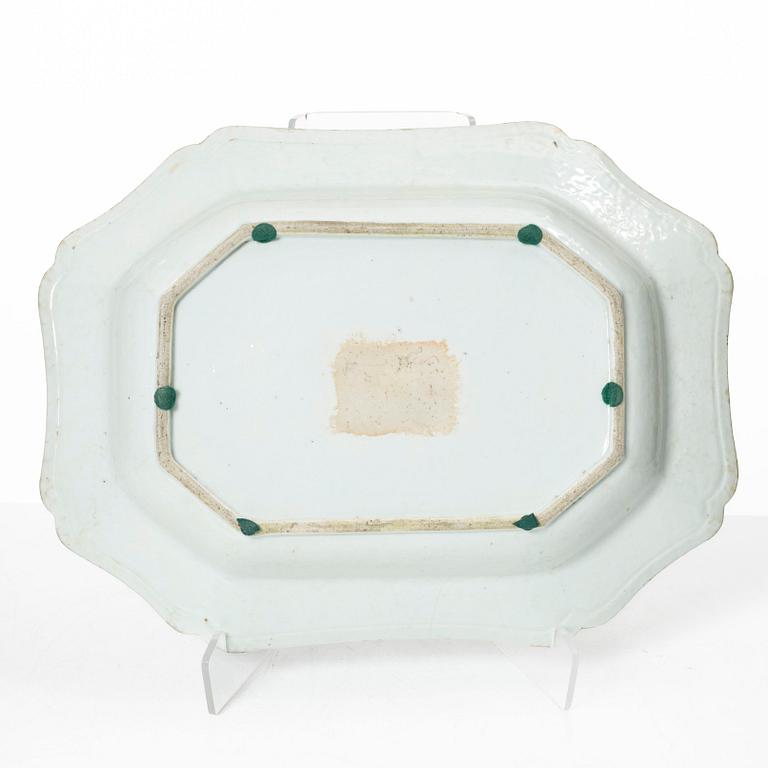 Terrinfat, kompaniporslin. Qingdynastin, Qianlong (1736-95).